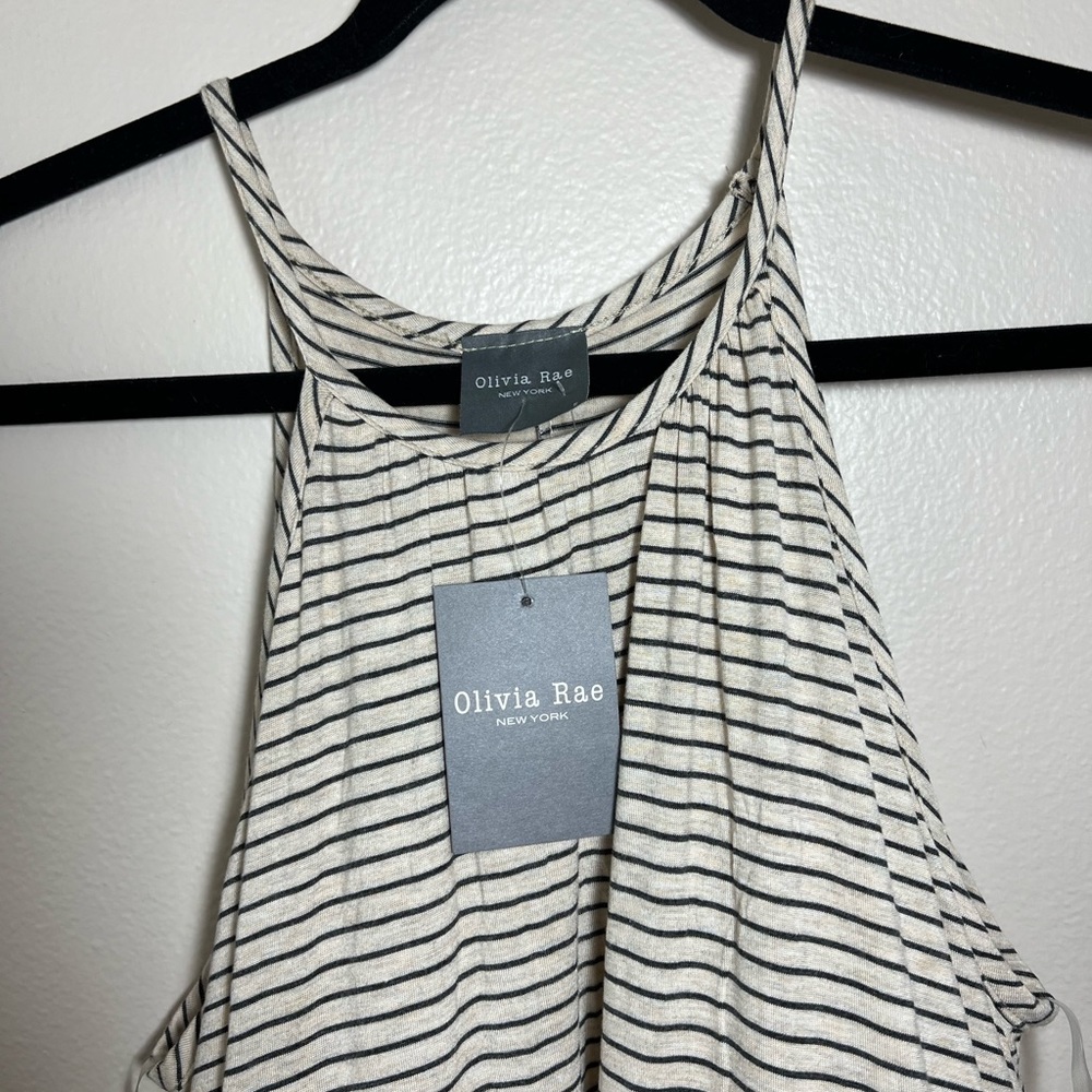 Woman’s casual dress